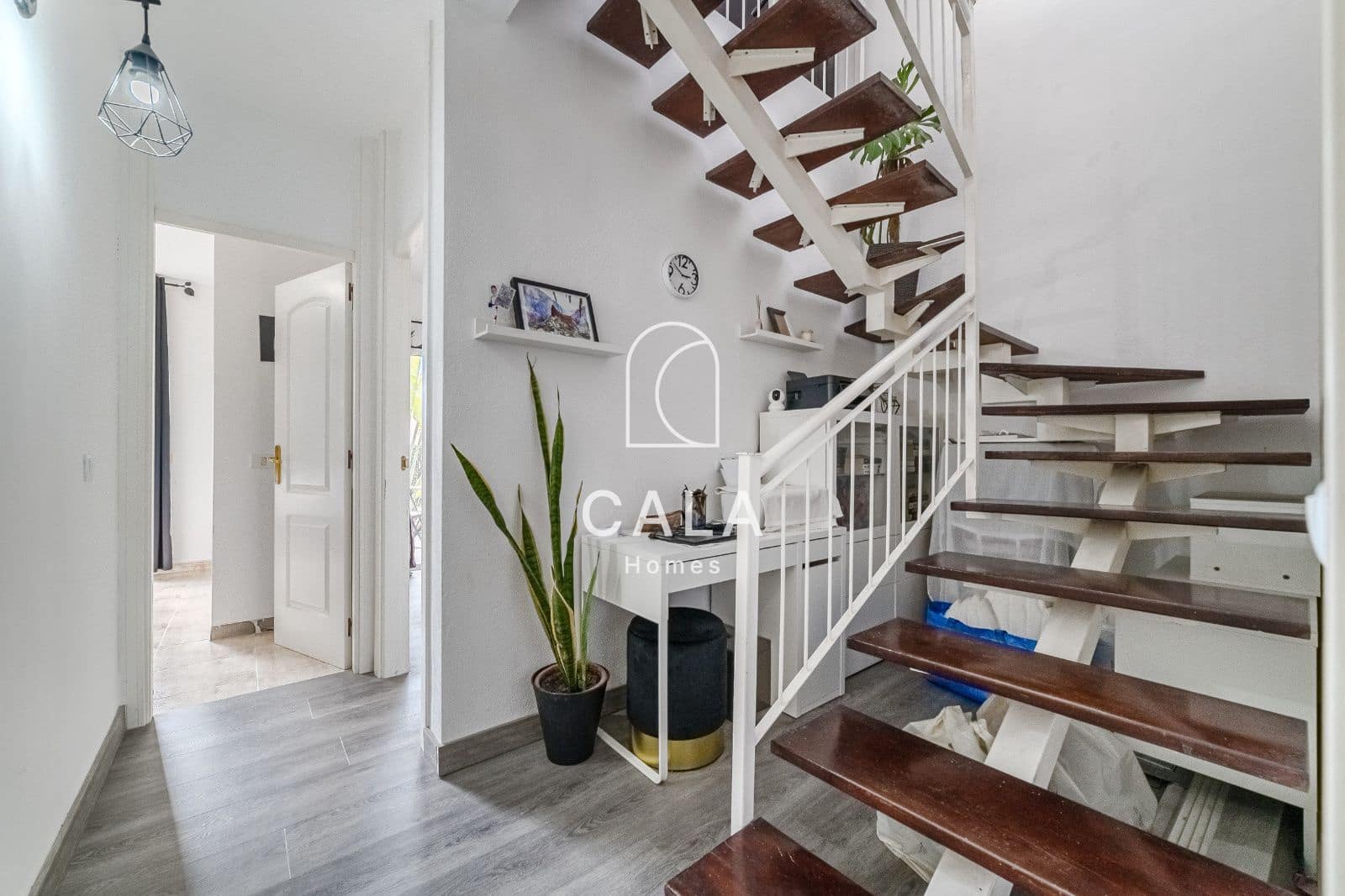 3 soveværelse Villa til salg i Los Menores med garage - € 389.000 (Ref: 9405780)