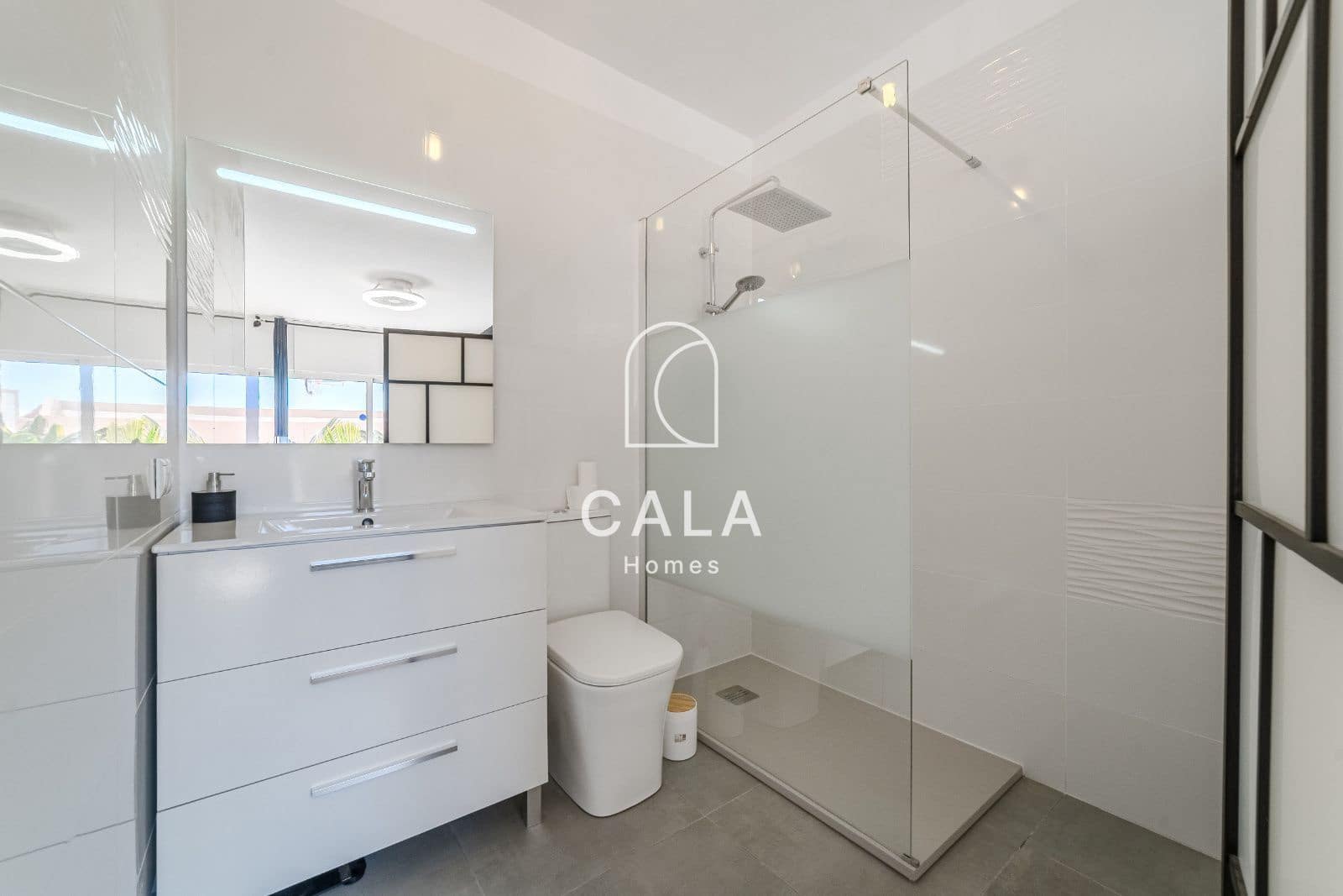 3 soveværelse Villa til salg i Los Menores med garage - € 389.000 (Ref: 9405780)