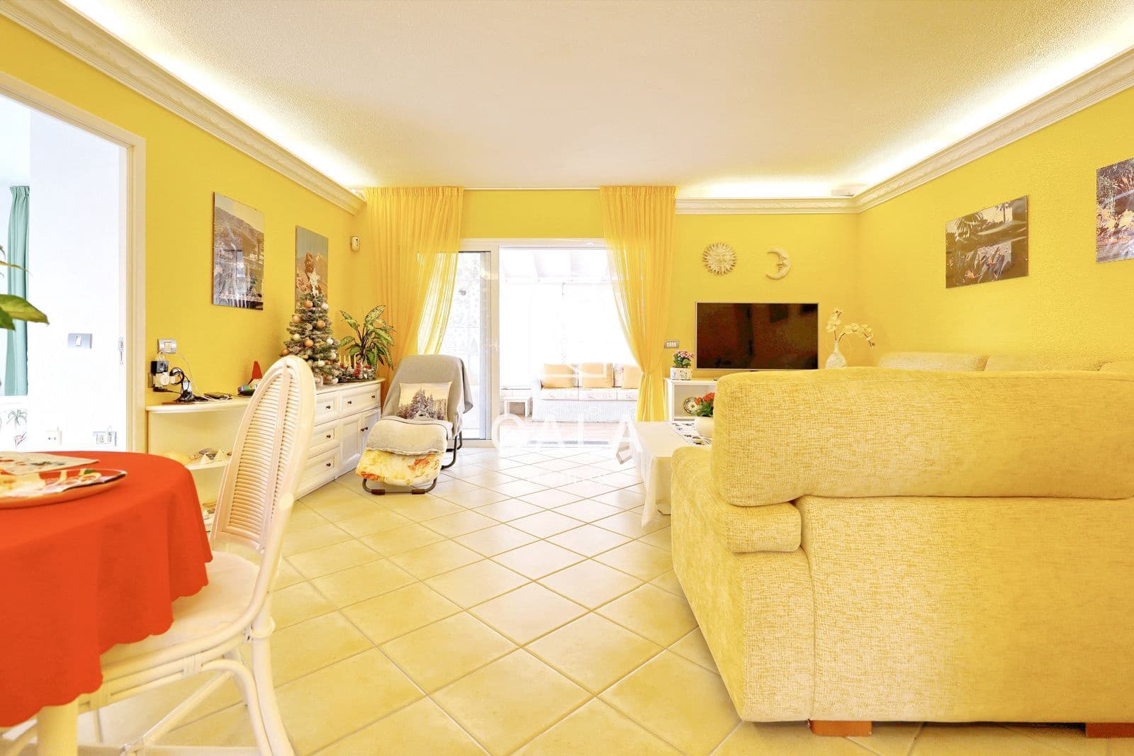 Casa de 3 habitaciones en Callao Salvaje en venta con piscina - 649.000 € (Ref: 9417644)