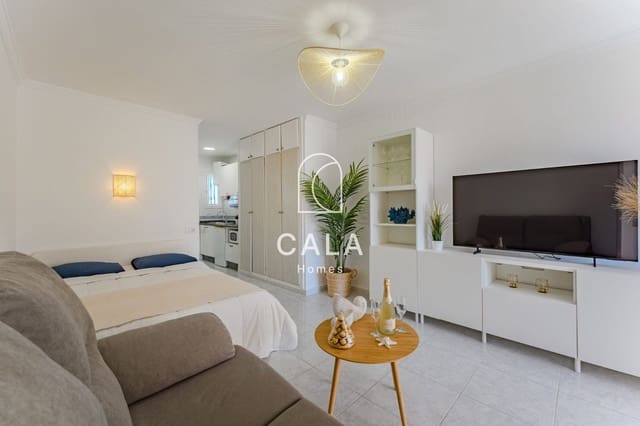 Penthouse zu verkaufen in Los Cristianos, Arona mit Pool - 285.000 € (Ref: 9426713)