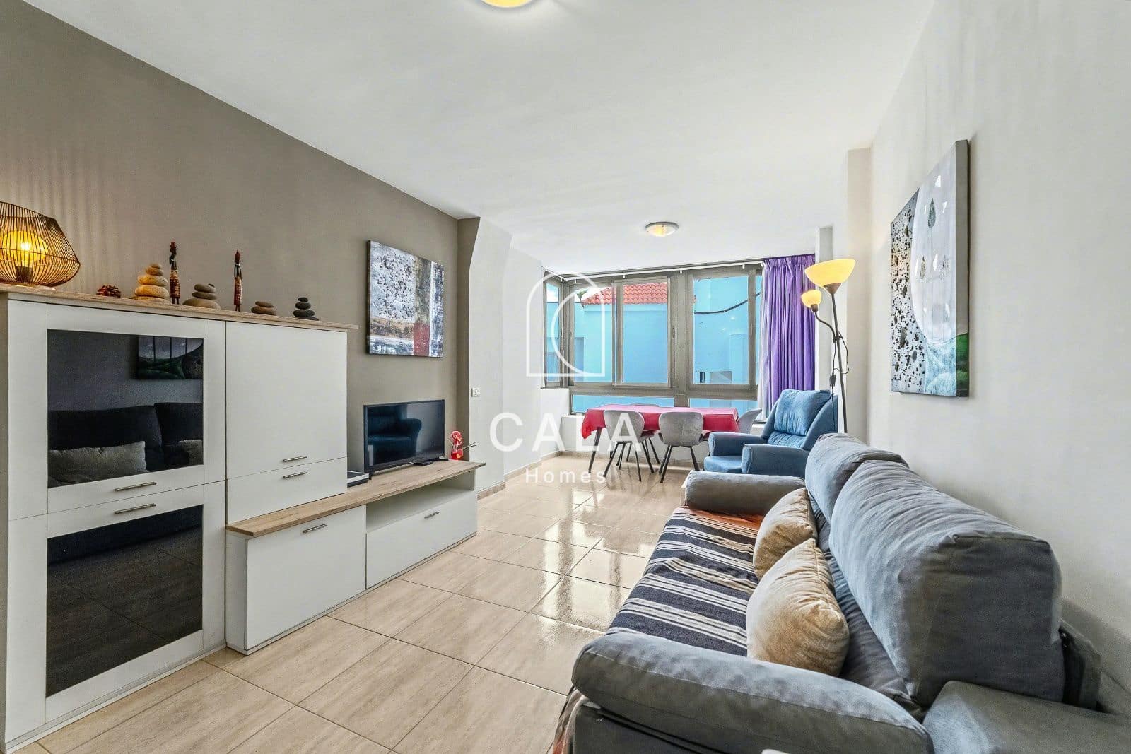 1 soverom Leilighet til salgs i Los Cristianos med svømmebasseng garasje - € 235 000 (Ref: 9438328)