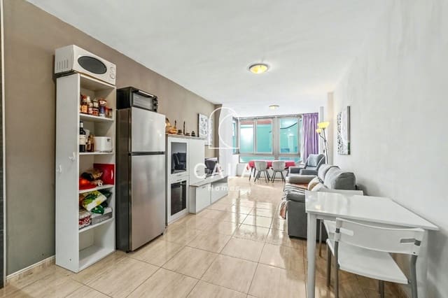 1 chambre Appartement à vendre à Los Cristianos, Arona avec piscine garage - 235 000 € (Ref: 9438328)