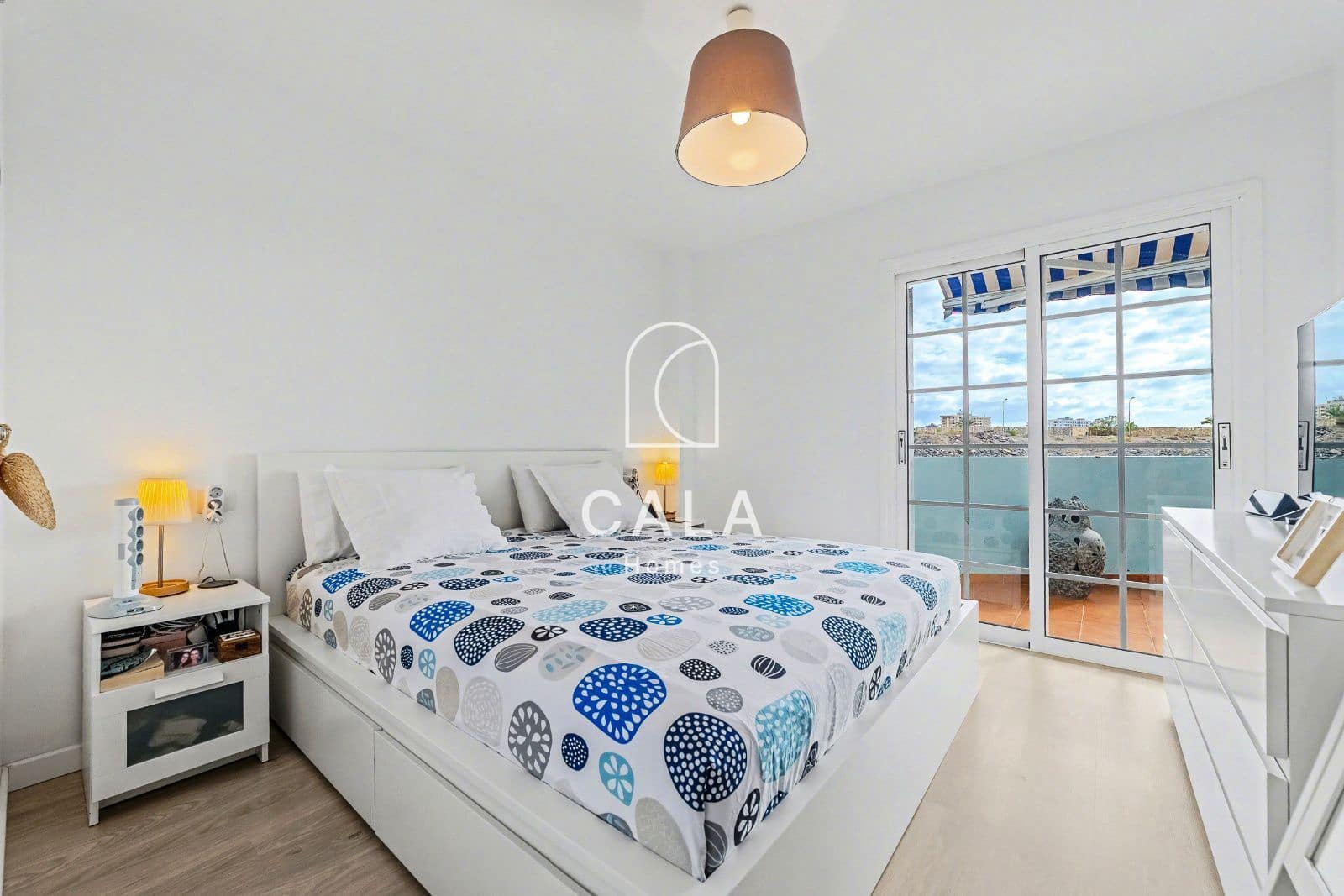 3 chambre Appartement à vendre à Callao Salvaje avec piscine garage - 345 000 € (Ref: 9444792)