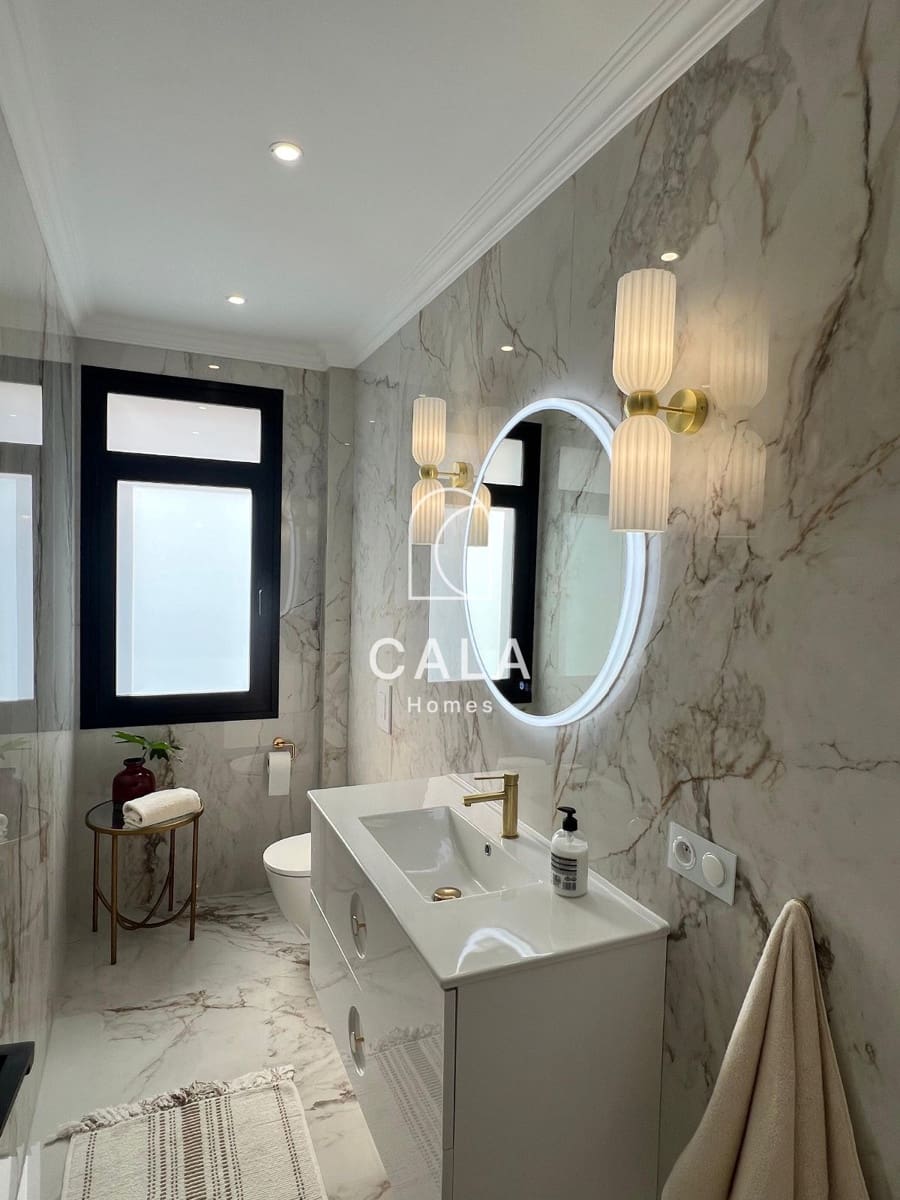 4 slaapkamer Huis te koop in Costa Adeje met zwembad garage - € 2.600.000 (Ref: 9471915)