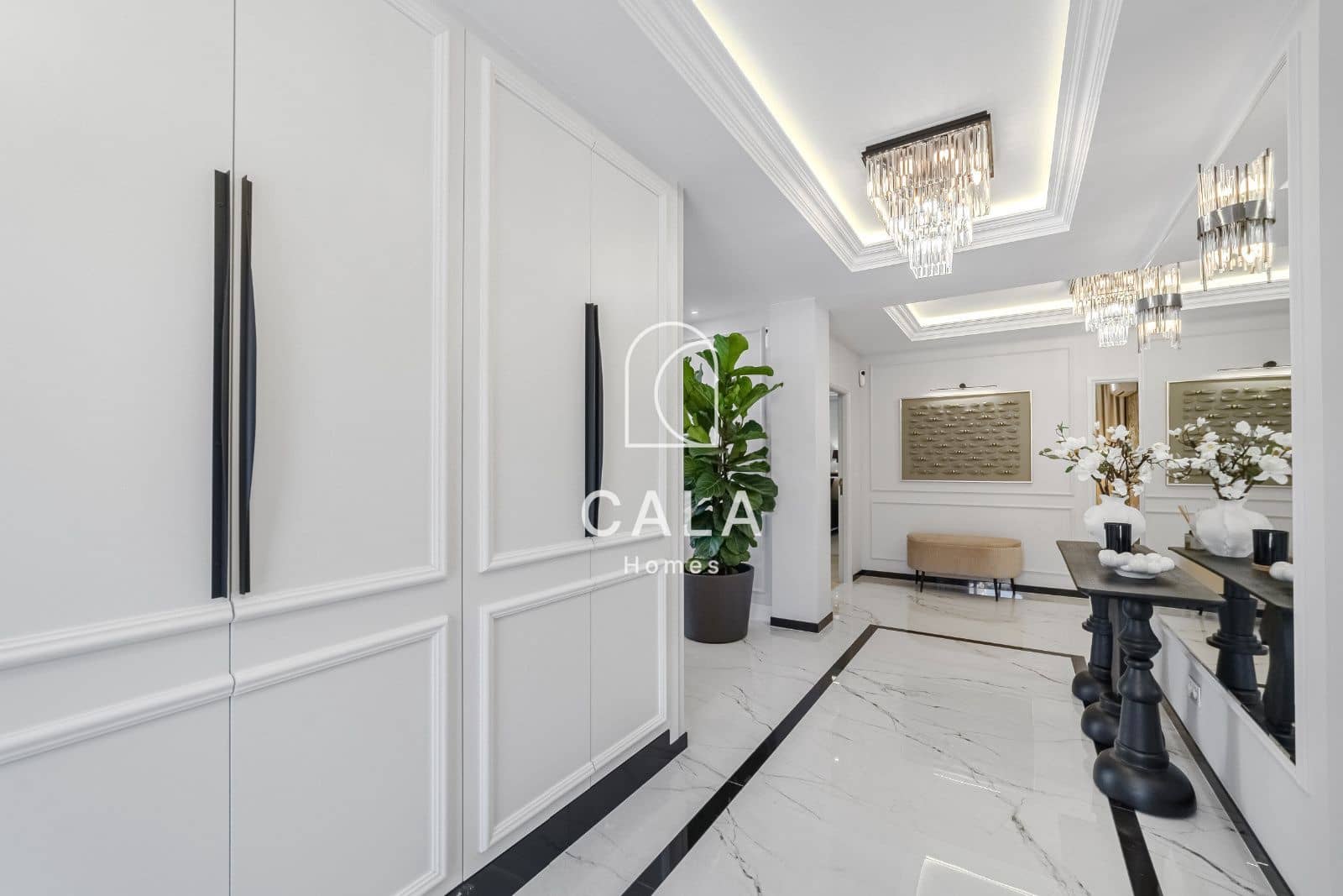 4 bedroom Townhouse for sale in Costa Adeje with pool garage - € 2,600,000 (Ref: 9471915)