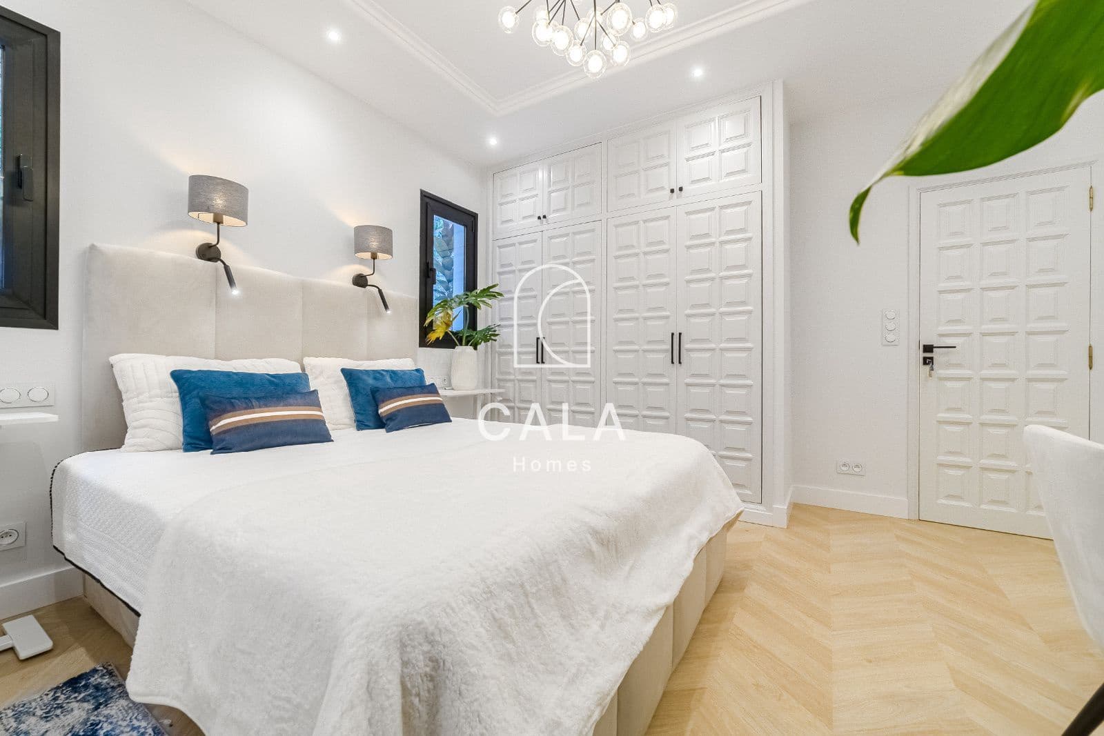 4 bedroom Townhouse for sale in Costa Adeje with pool garage - € 2,600,000 (Ref: 9471915)