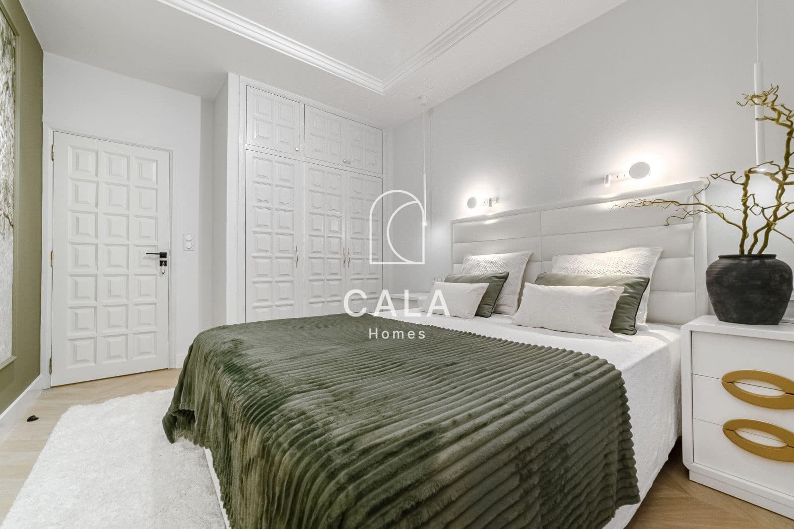 4 bedroom Townhouse for sale in Costa Adeje with pool garage - € 2,600,000 (Ref: 9471915)