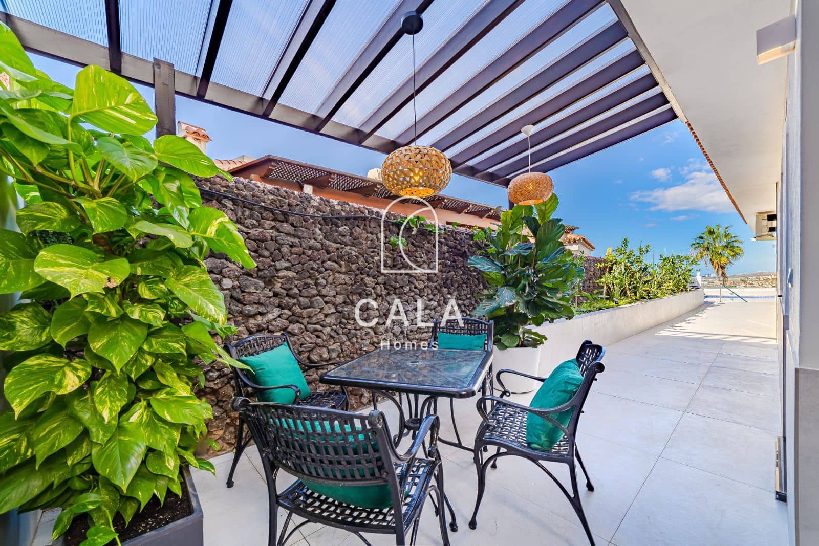 4 bedroom Townhouse for sale in Costa Adeje with pool garage - € 2,600,000 (Ref: 9471915)