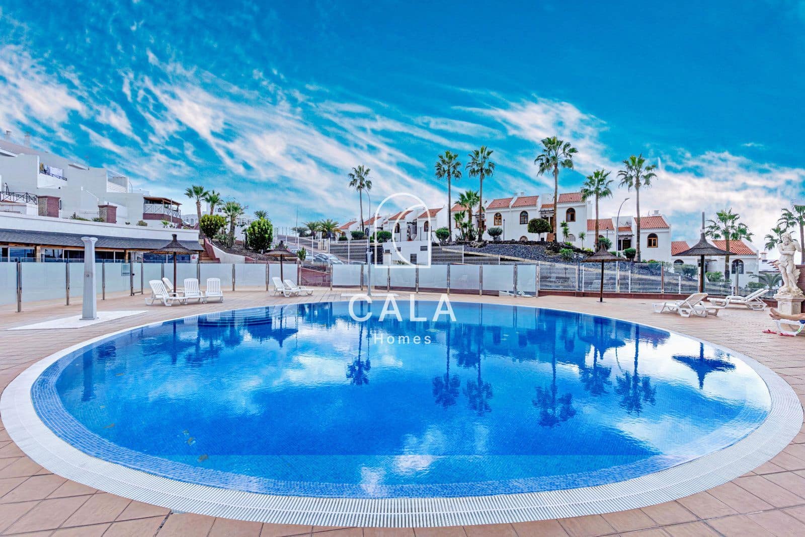 2 makuuhuone Kattohuoneisto myytävänä paikassa Torviscas mukana uima-altaan - 365 000 € (Ref: 9480946)