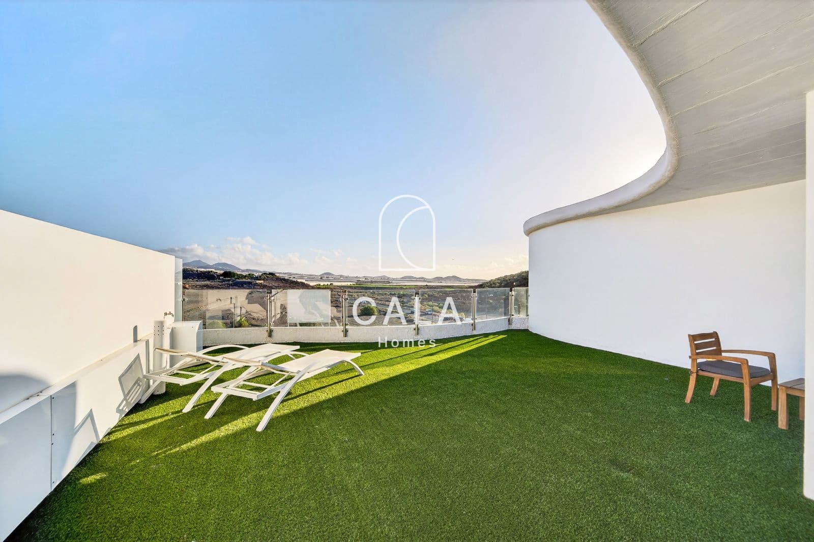 Ático de 2 habitaciones en Palm-Mar en venta con piscina - 650.000 € (Ref: 9495356)