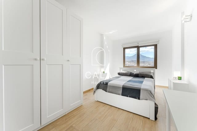 1 slaapkamer Flat te koop in Playa Paraiso, Adeje met zwembad garage - € 270.000 (Ref: 9500408)