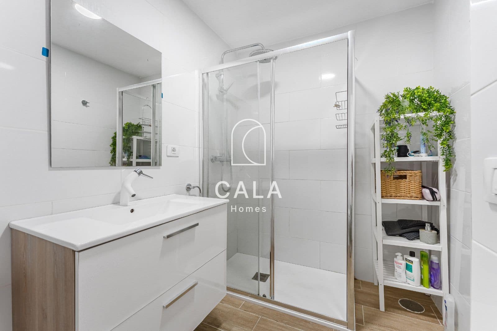 1 bedroom Flat for sale in Playa Paraiso with pool garage - € 270,000 (Ref: 9500408)