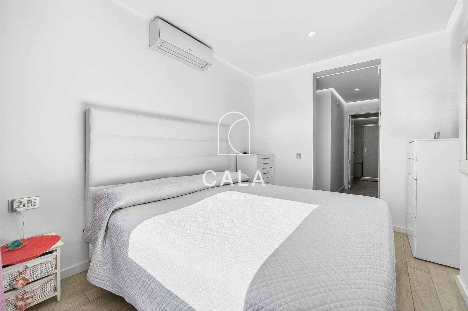 2 slaapkamer Flat te koop in Playa Paraiso met zwembad garage - € 455.000 (Ref: 9517989)