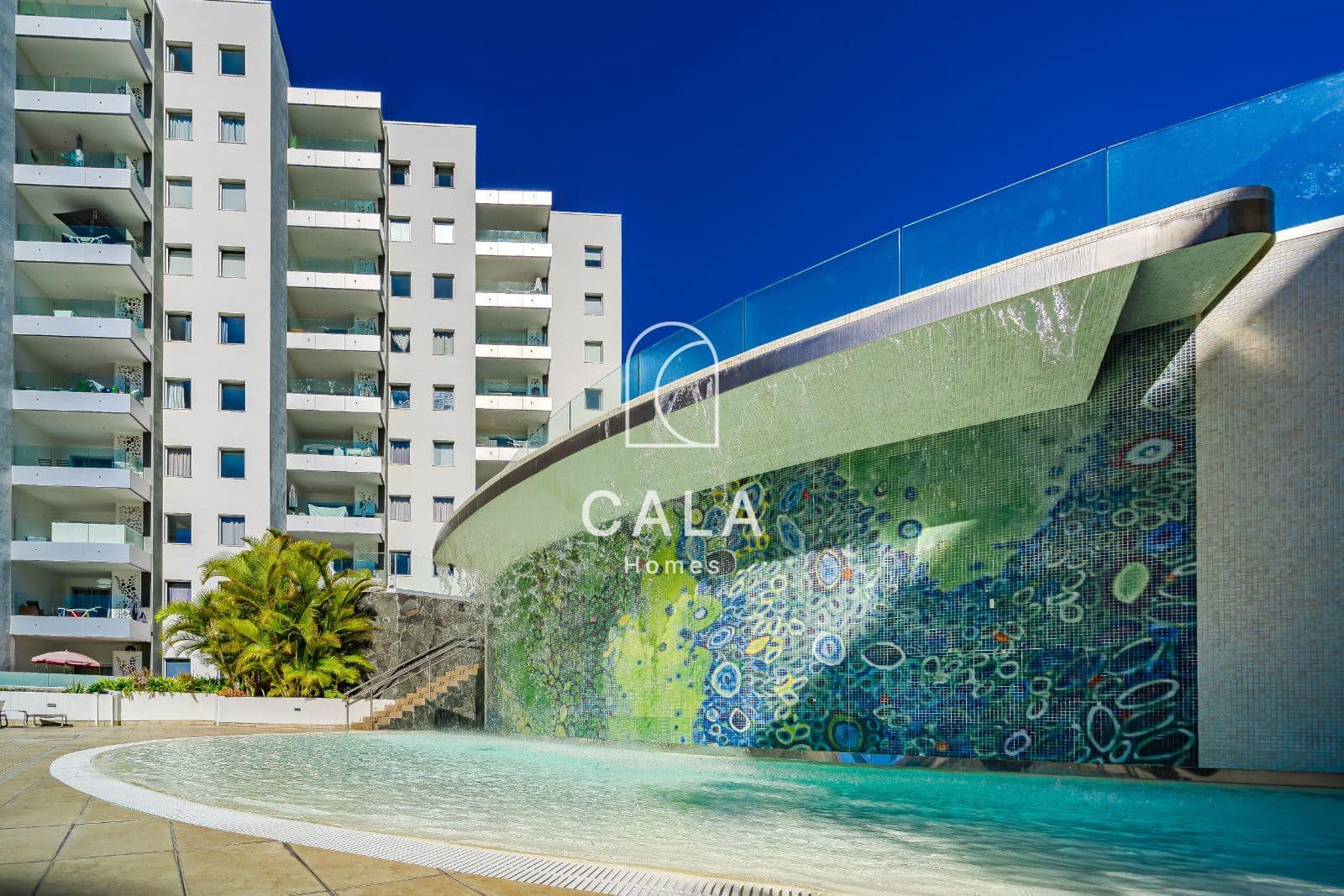 2 slaapkamer Flat te koop in Playa Paraiso met zwembad garage - € 455.000 (Ref: 9517989)