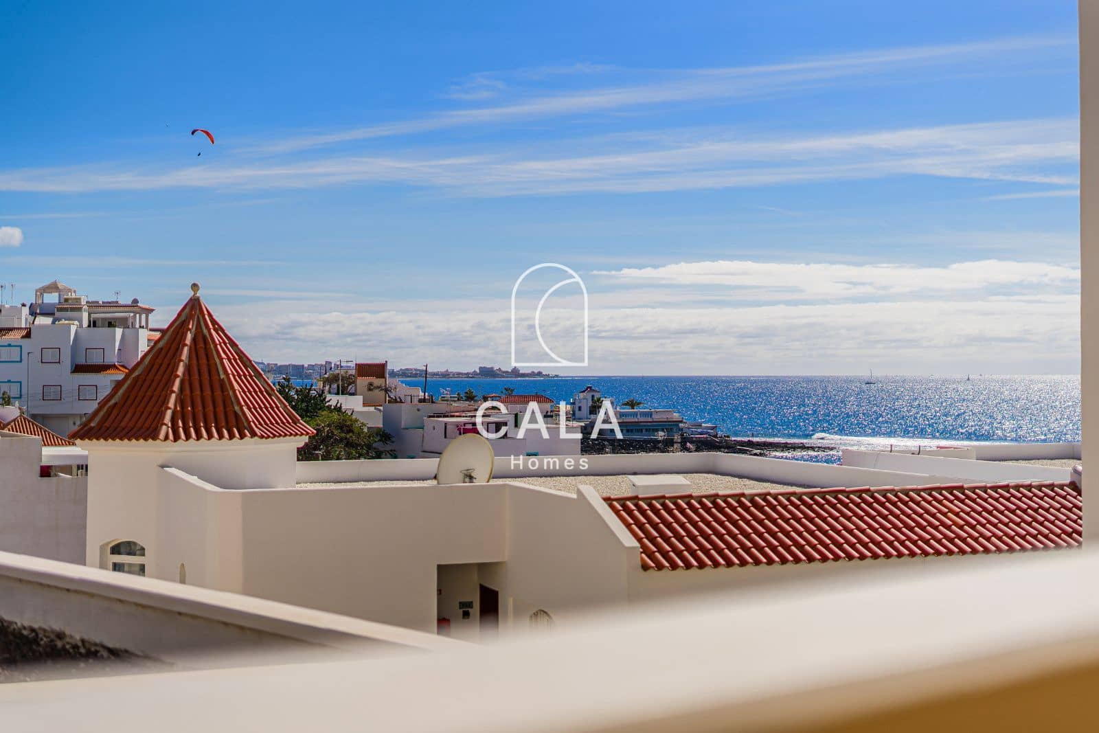 2 slaapkamer Flat te koop in La Caleta Adeje met zwembad - € 720.000 (Ref: 9521604)
