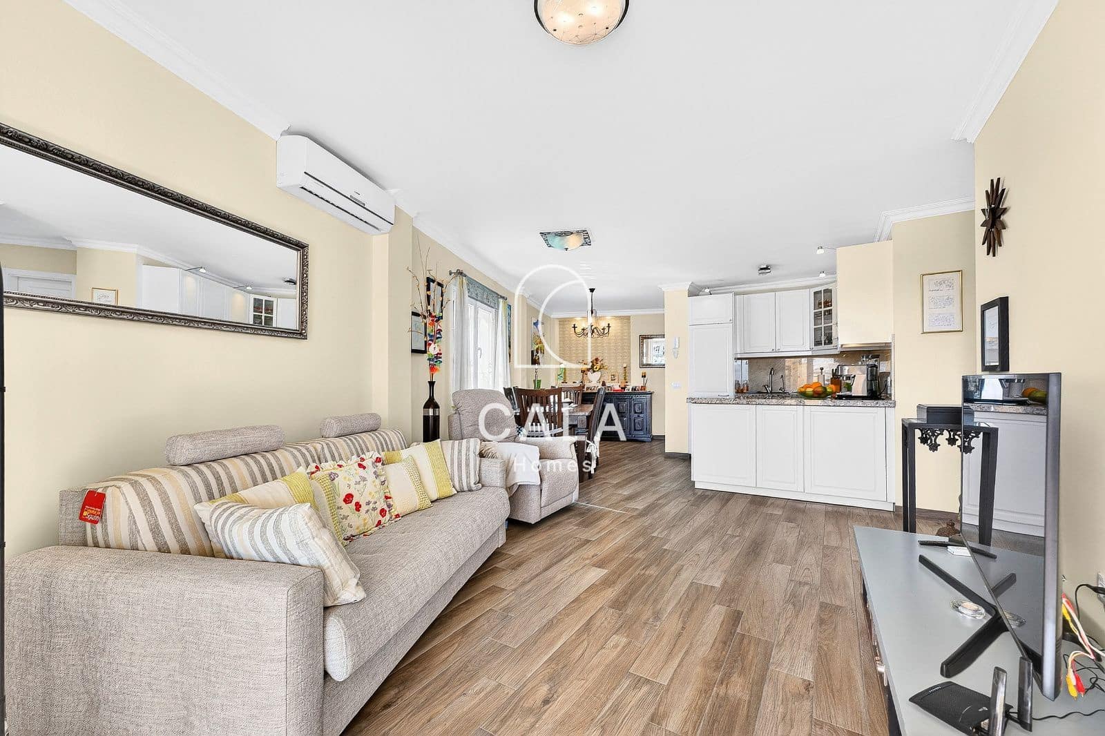 2 slaapkamer Flat te koop in La Caleta Adeje met zwembad - € 720.000 (Ref: 9521604)