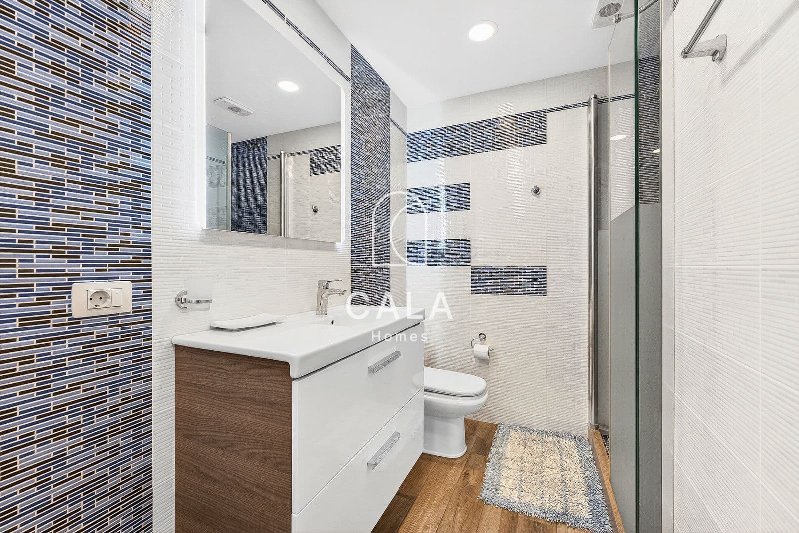 2 slaapkamer Flat te koop in La Caleta Adeje met zwembad - € 720.000 (Ref: 9521604)