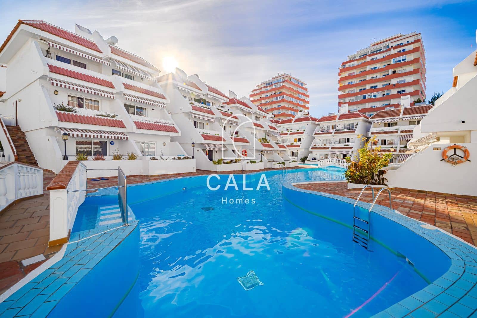 1 soverom Leilighet til salgs i Playa de las Americas med svømmebasseng - € 249 500 (Ref: 9535277)