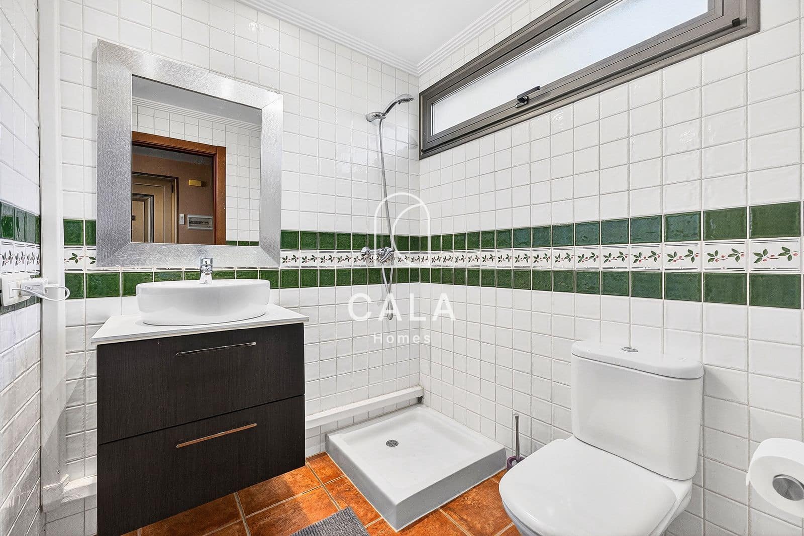 2 bedroom Townhouse for sale in El Medano with pool garage - € 577,000 (Ref: 9588505)