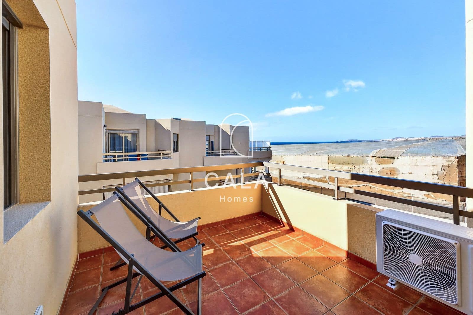 2 bedroom Townhouse for sale in El Medano with pool garage - € 577,000 (Ref: 9588505)