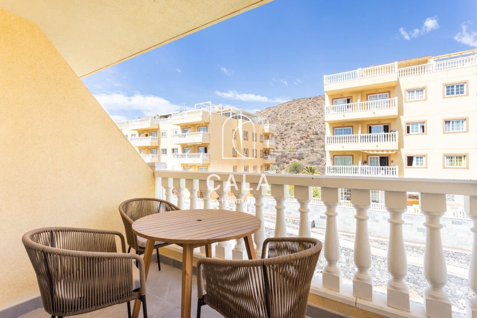 Piso de 3 habitaciones en Palm-Mar en venta con piscina garaje - 414.000 € (Ref: 9626608)