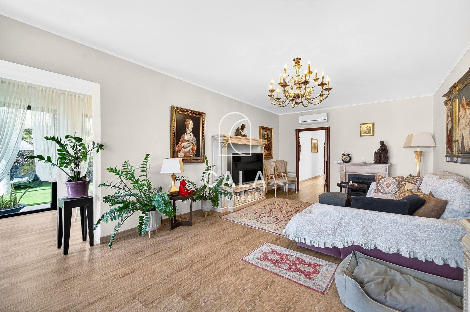 3 slaapkamer Huis te koop in San Eugenio met zwembad garage - € 2.500.000 (Ref: 9629416)