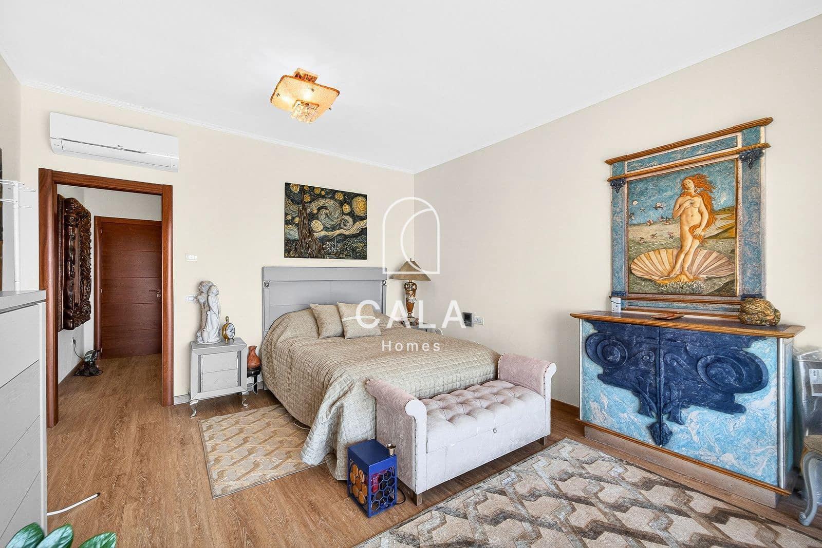 3 slaapkamer Huis te koop in San Eugenio met zwembad garage - € 2.500.000 (Ref: 9629416)