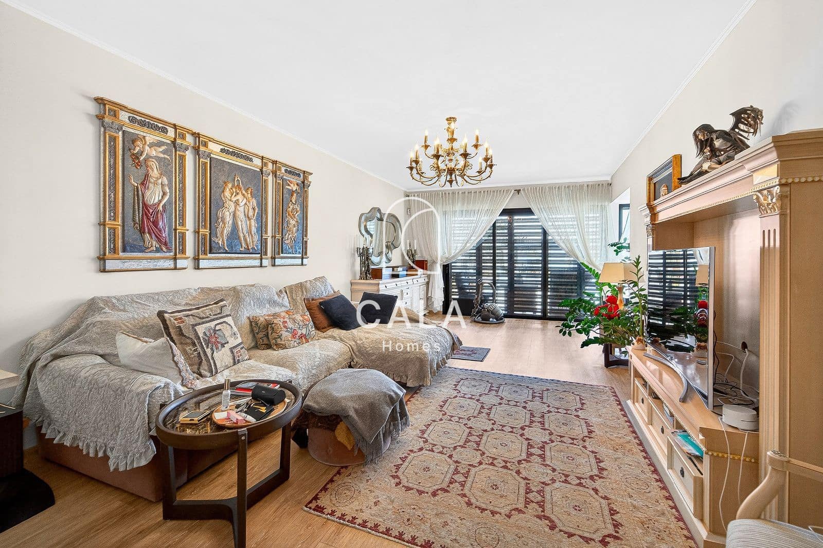 3 slaapkamer Huis te koop in San Eugenio met zwembad garage - € 2.500.000 (Ref: 9629416)