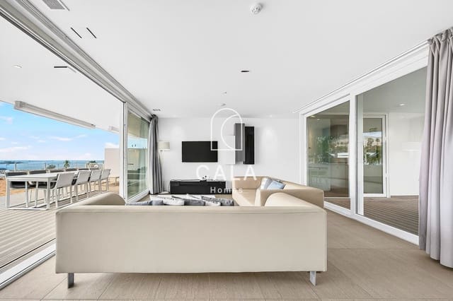 2 sovrum Lägenhet till salu i Playa del Duque, Adeje med pool garage - 1 200 000 € (Ref: 9635172)