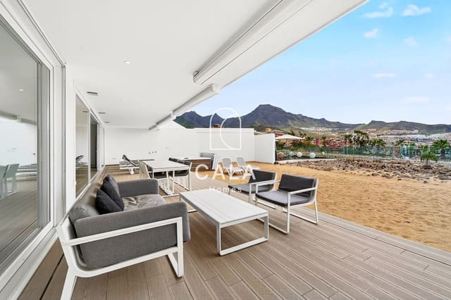 2 sovrum Lägenhet till salu i Playa del Duque, Adeje med pool garage - 1 200 000 € (Ref: 9635172)