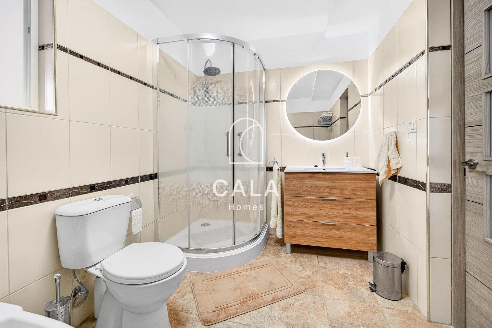 3 sovrum Villa till salu i Guia de Isora med garage - 515 000 € (Ref: 9658014)