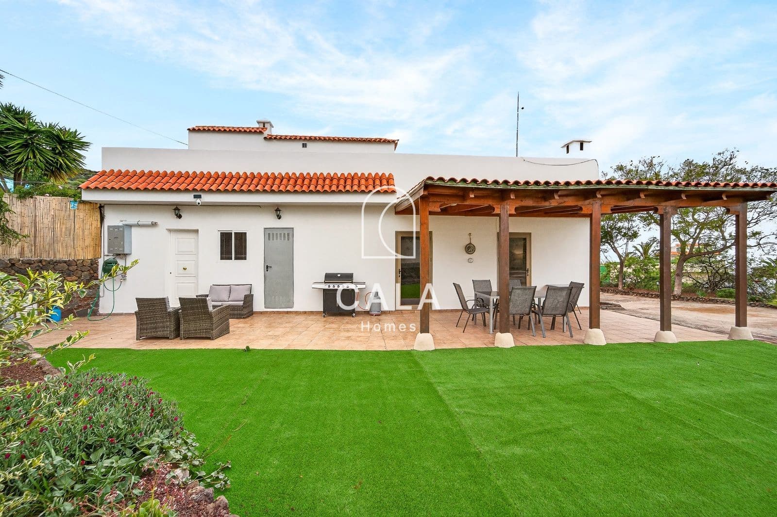 3 sovrum Villa till salu i Guia de Isora med garage - 515 000 € (Ref: 9658014)