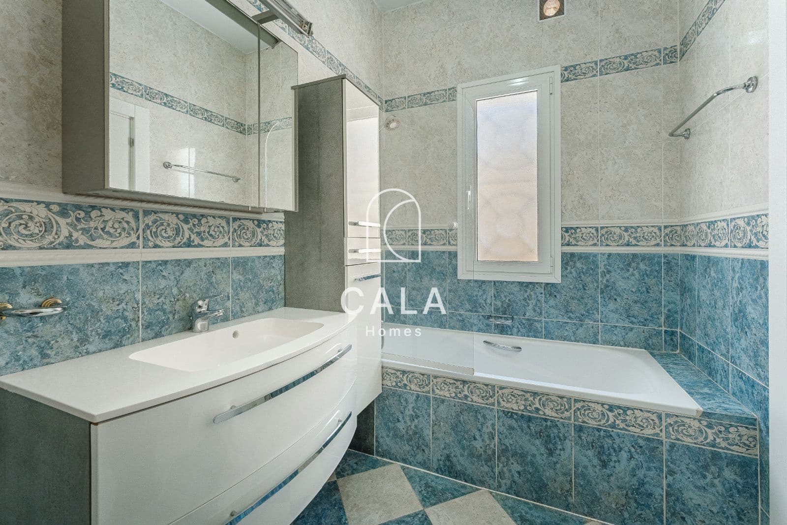 Chalet de 6 habitaciones en Los Cristianos en venta con piscina garaje - 1.800.000 € (Ref: 9708180)