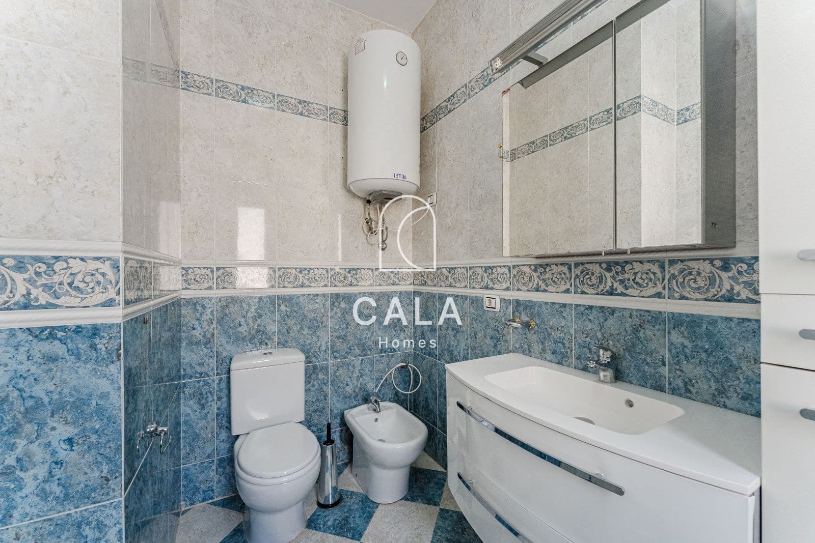 Chalet de 6 habitaciones en Los Cristianos en venta con piscina garaje - 1.800.000 € (Ref: 9708180)