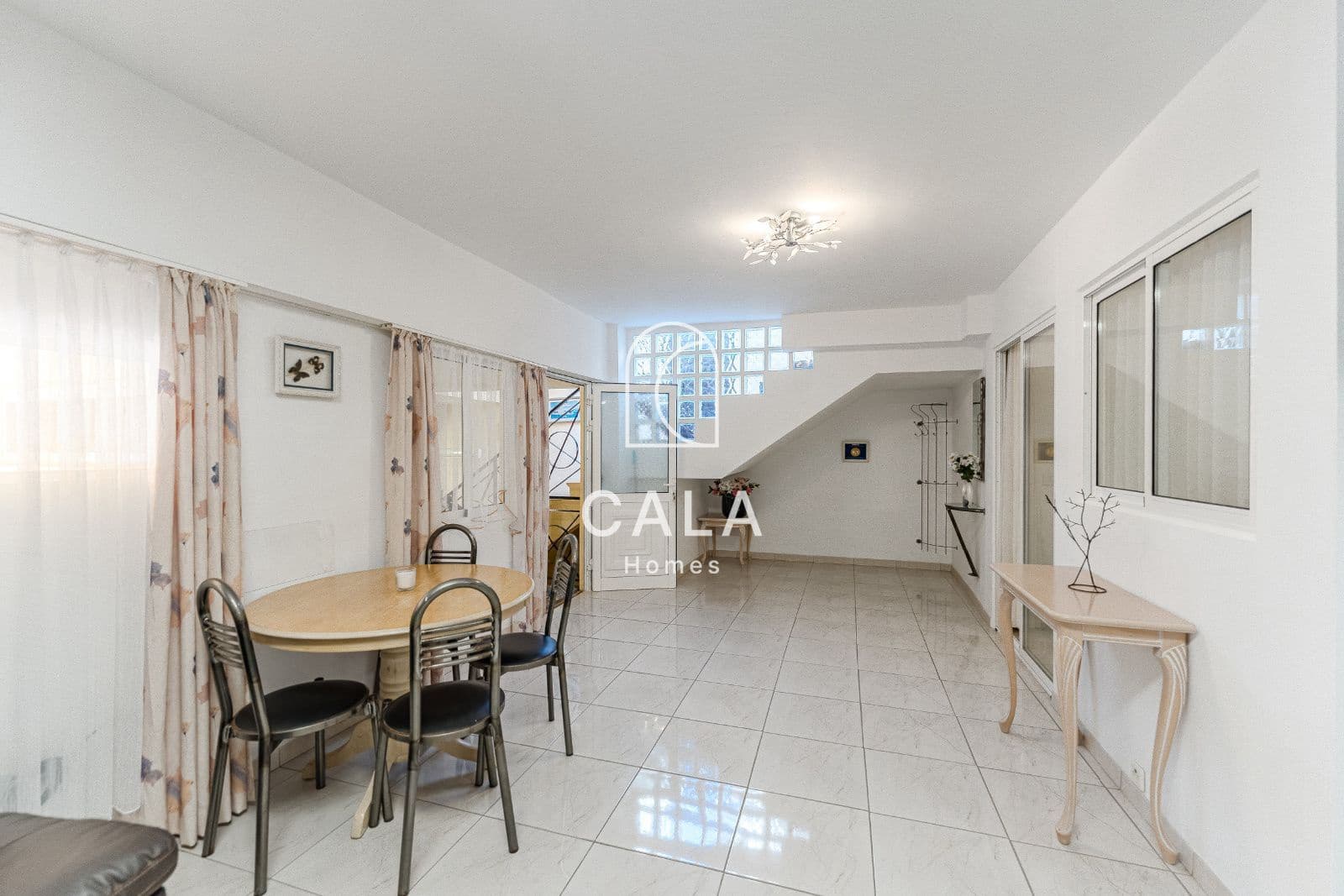 Chalet de 6 habitaciones en Los Cristianos en venta con piscina garaje - 1.800.000 € (Ref: 9708180)