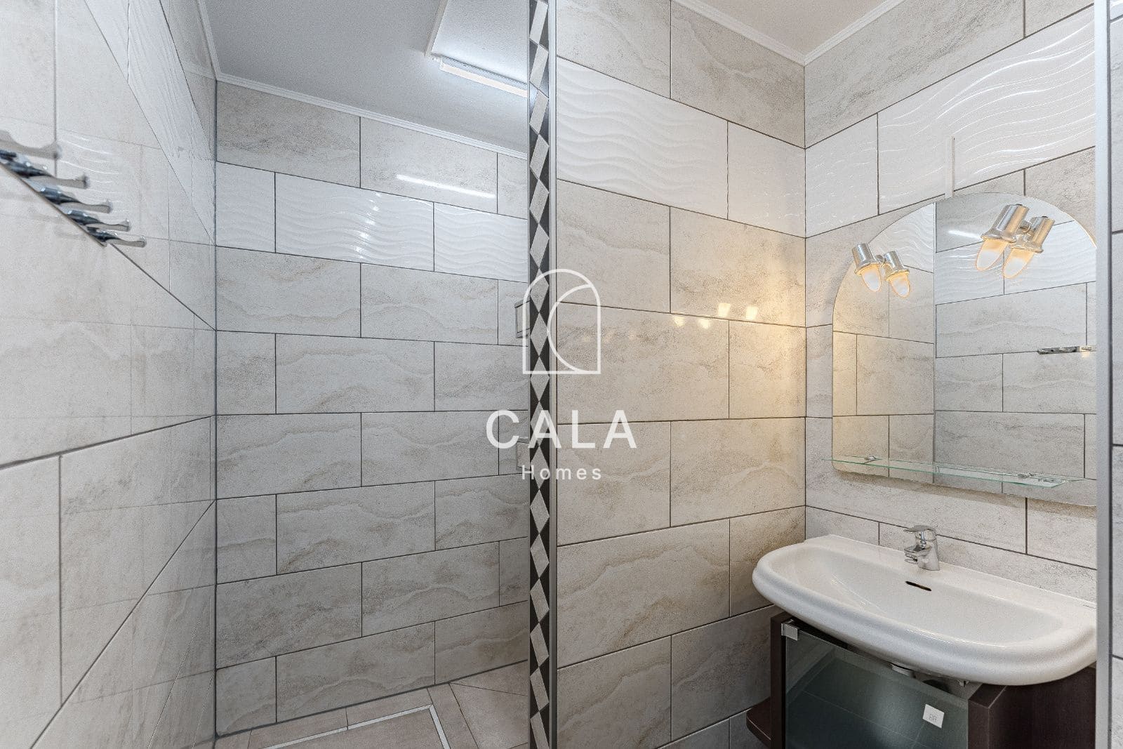 Chalet de 6 habitaciones en Los Cristianos en venta con piscina garaje - 1.800.000 € (Ref: 9708180)