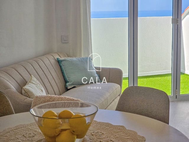 2 bedroom Penthouse for sale in Puerto Santiago, Santiago del Teide - € 305,000 (Ref: 9709102)