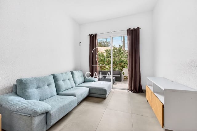 2 soverom Hus til salgs i Playa de las Americas, Arona med svømmebasseng - € 320 000 (Ref: 9730844)