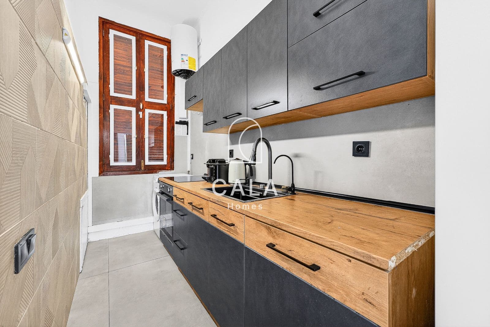 2 soveværelse Byhus til salg i Playa de las Americas med swimmingpool - € 320.000 (Ref: 9730844)