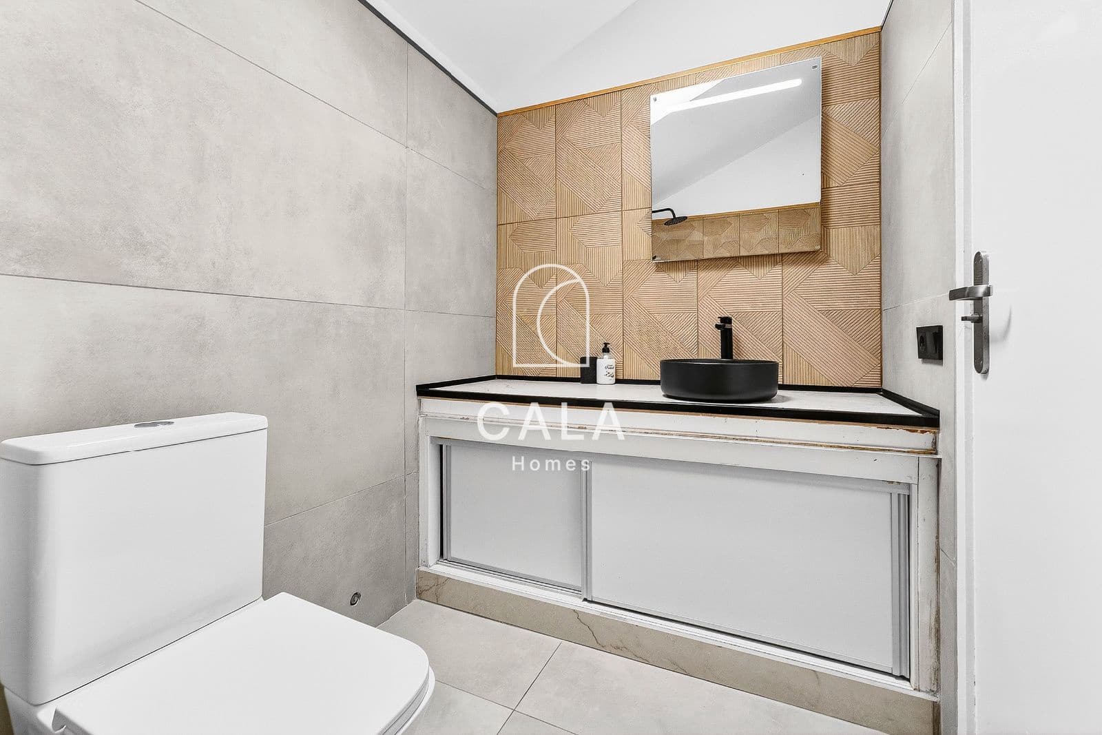 2 soveværelse Byhus til salg i Playa de las Americas med swimmingpool - € 320.000 (Ref: 9730844)