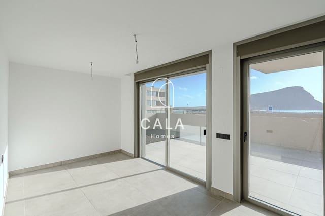 3 soveværelse Lejlighed til salg i El Medano, Granadilla de Abona med swimmingpool garage - € 590.000 (Ref: 9734064)