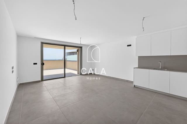 3 quarto Apartamento para venda em El Medano, Granadilla de Abona com piscina garagem - 590 000 € (Ref: 9734064)