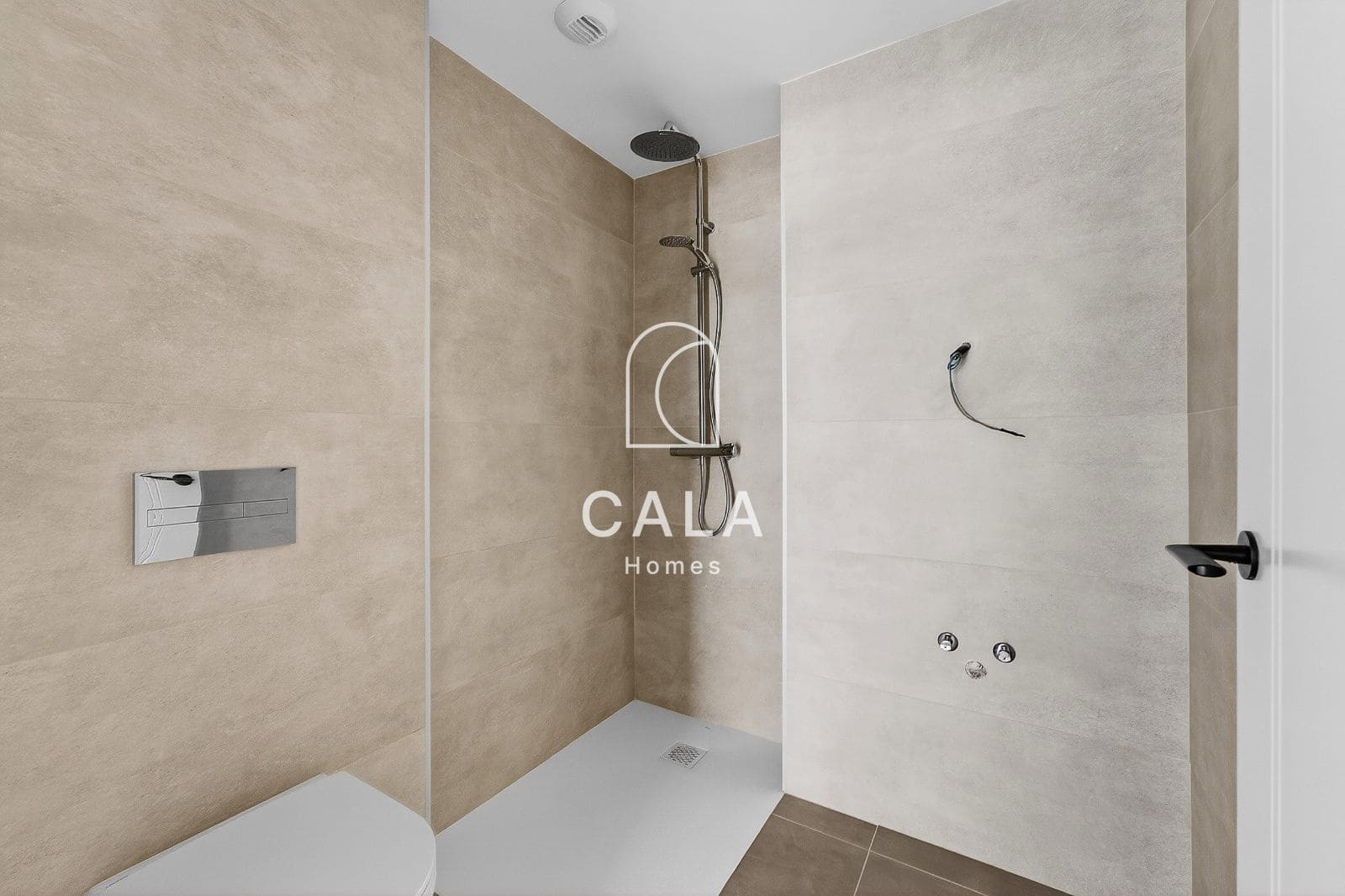 3 bedroom Flat for sale in El Medano with pool garage - € 590,000 (Ref: 9734064)