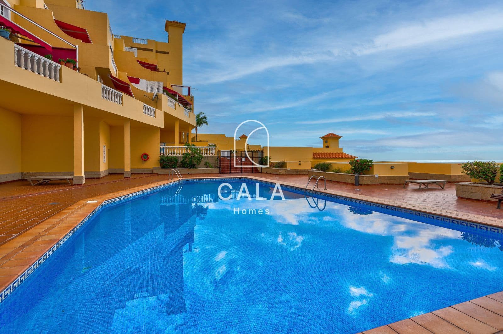 1 bedroom Flat for sale in Torviscas with pool garage - € 299,000 (Ref: 9736192)