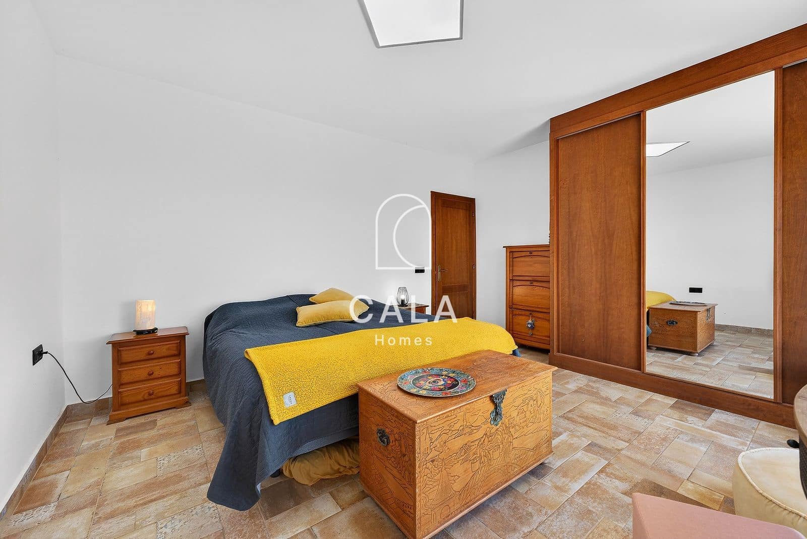 3 bedroom Villa for sale in Guia de Isora with pool garage - € 790,000 (Ref: 9758091)