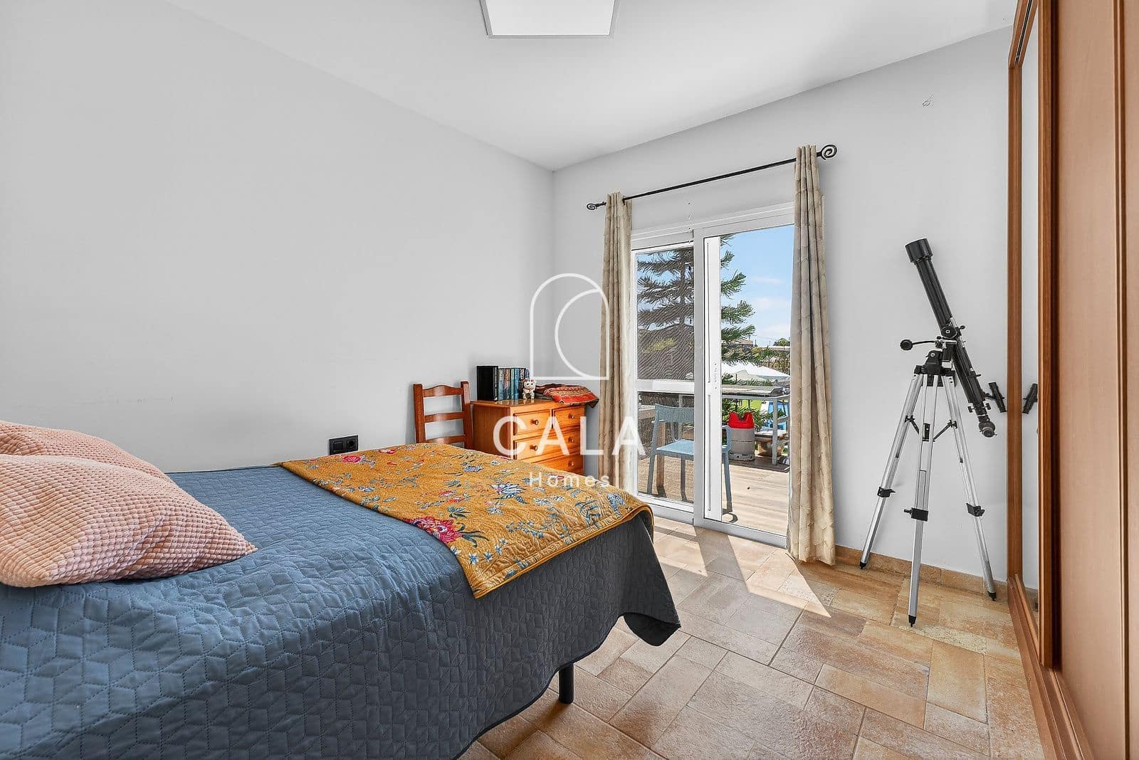 3 bedroom Villa for sale in Guia de Isora with pool garage - € 790,000 (Ref: 9758091)