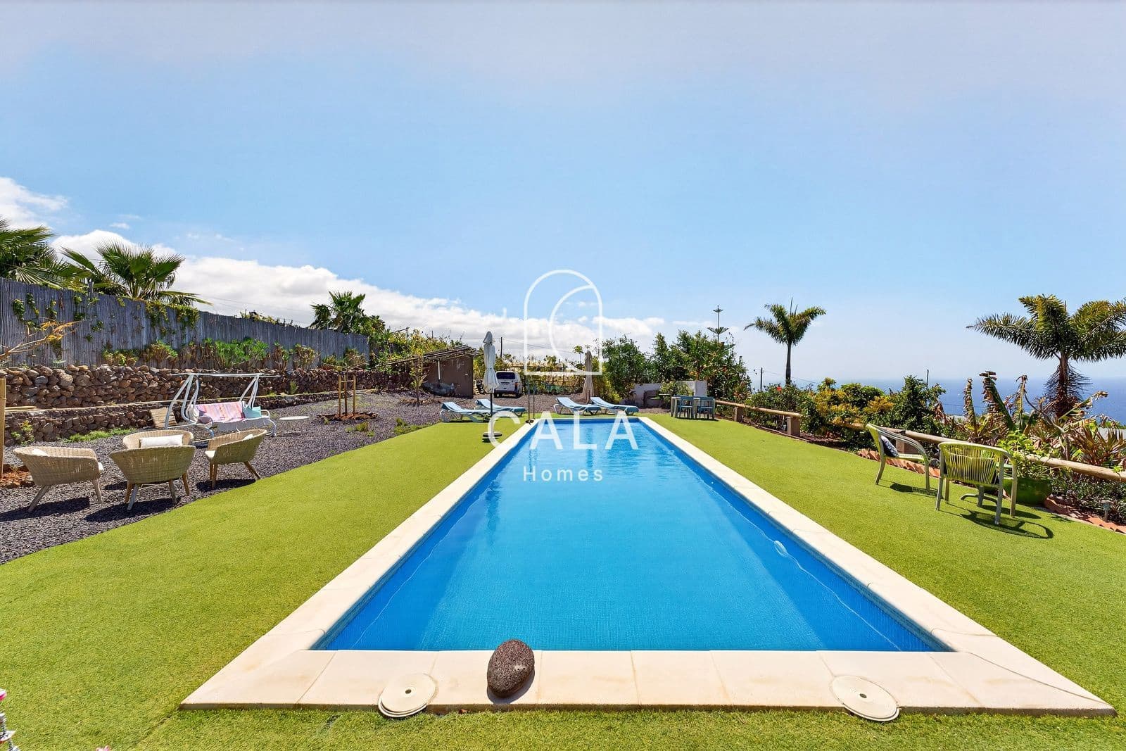 3 bedroom Villa for sale in Guia de Isora with pool garage - € 790,000 (Ref: 9758091)