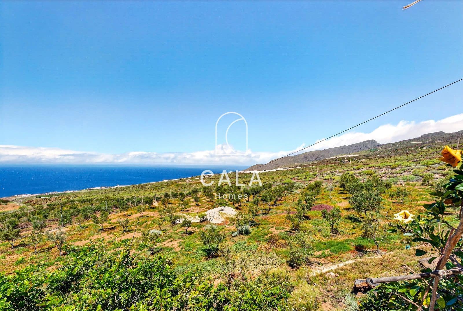 3 bedroom Villa for sale in Guia de Isora with pool garage - € 790,000 (Ref: 9758091)