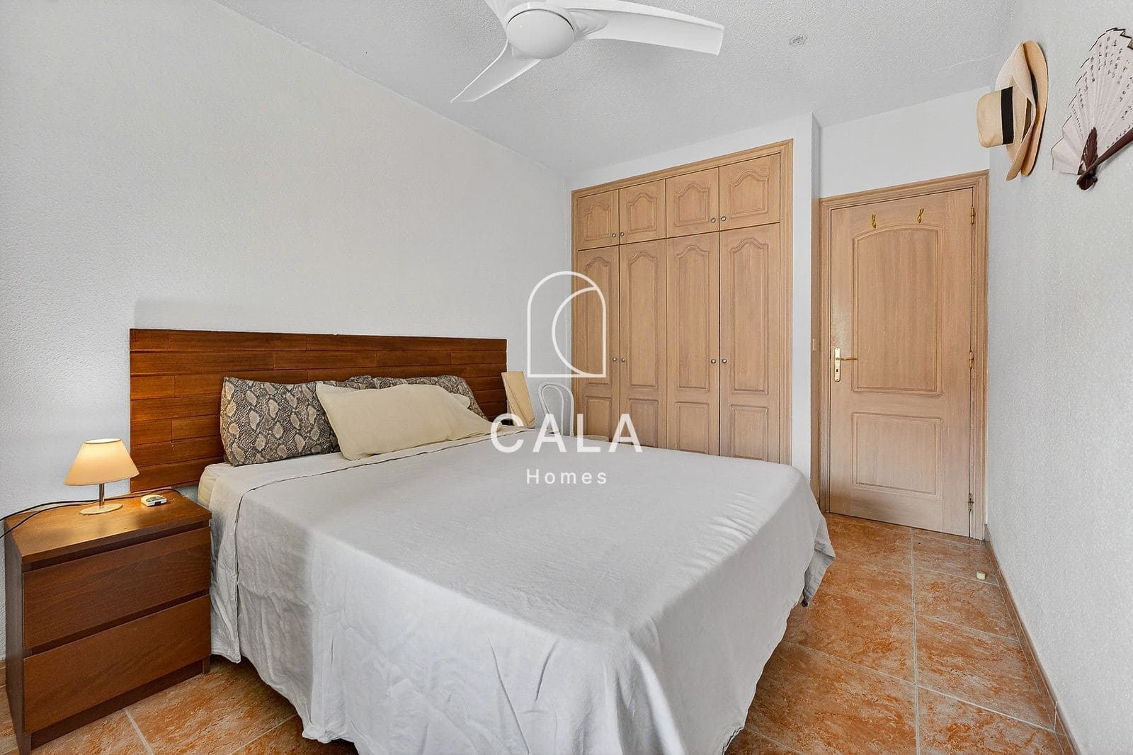 4 makuuhuone Omakotitalo myytävänä paikassa Torviscas mukana uima-altaan 
autotalli - 895 000 € (Ref: 9772034)