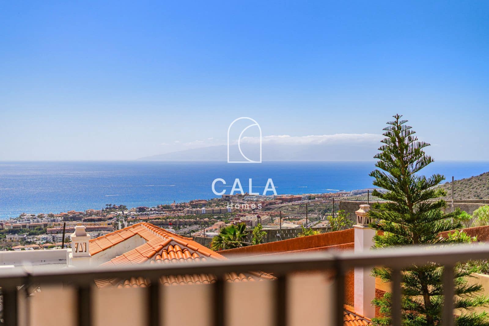 4 makuuhuone Omakotitalo myytävänä paikassa Torviscas mukana uima-altaan 
autotalli - 895 000 € (Ref: 9772034)